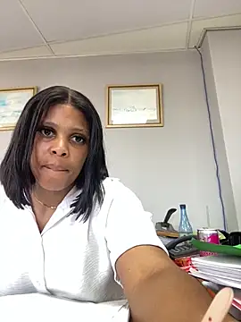 031bubbles online show from December 17, 7:56 am