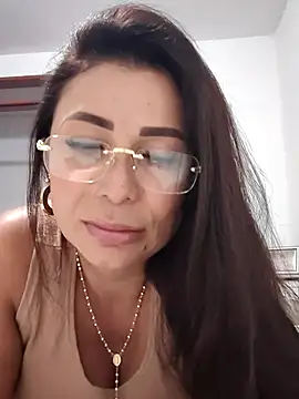 mia mancinii online show from March 21, 12:59 am