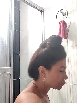 mia mancinii online show from April 4, 6:29 pm