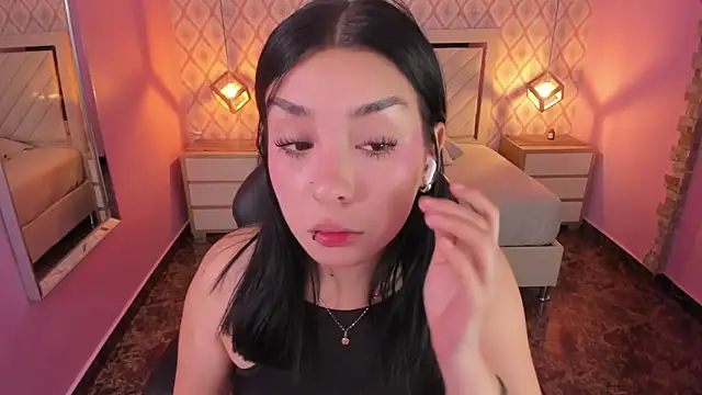 CHRISTY TEIGEN4 online show from September 20, 7:45 pm