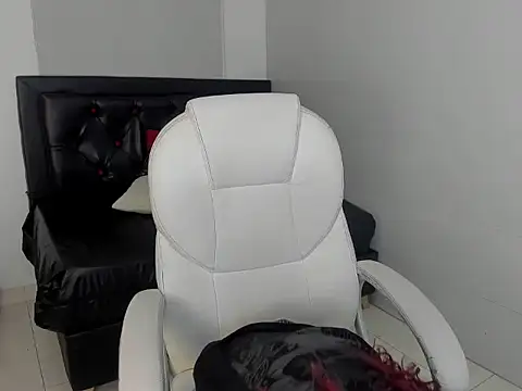 Alisha Evans Rs online show from November 21, 8:55 pm