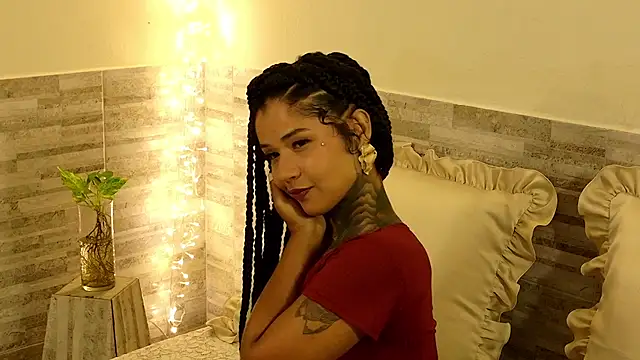 xbigpeach online show from April 6, 12:32 am