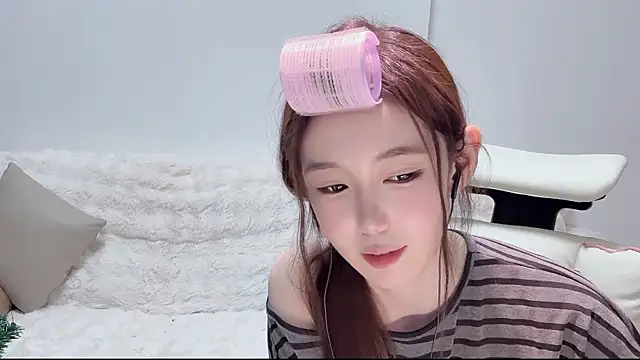 Xiao-runbao online show from November 3, 3:27 pm