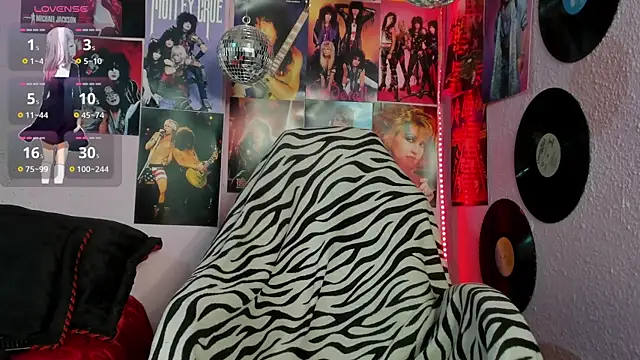 Avril Maria online show from October 20, 7:50 pm