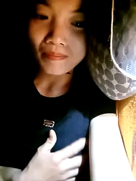 ngan-cute online show from September 11, 2:50 pm