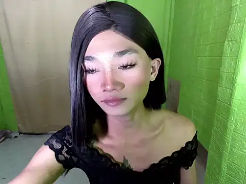 Petite HugeCock online show from September 11, 4:18 pm