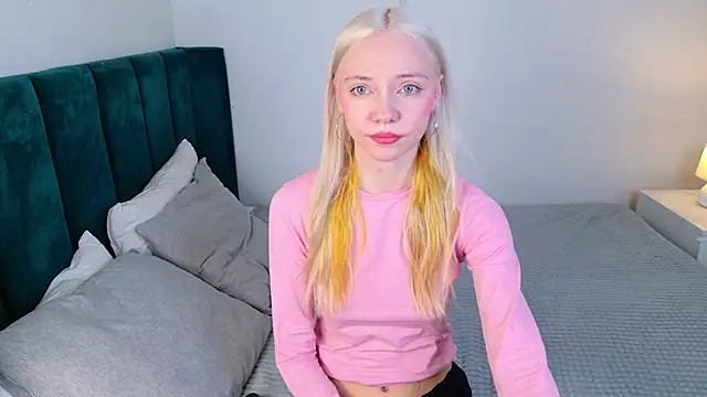 NyxBlonde online show from September 18, 1:31 pm