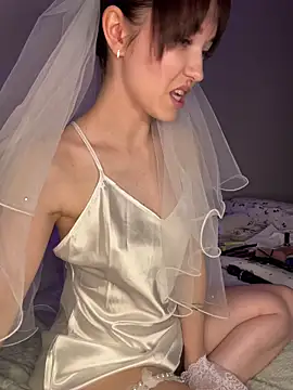 Veliora online show from March 6, 6:58 pm