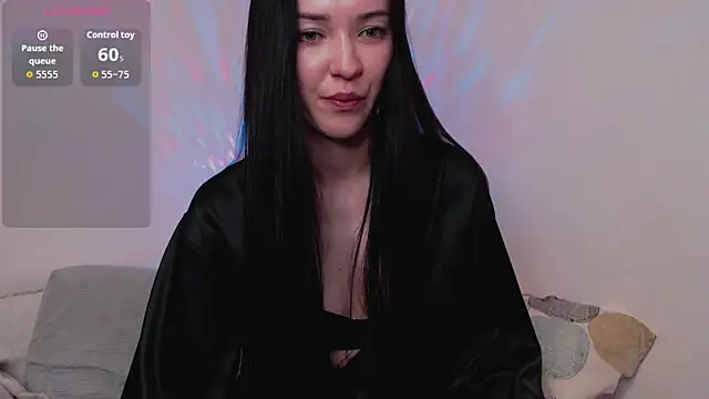 Veliora online show from October 3, 4:45 pm