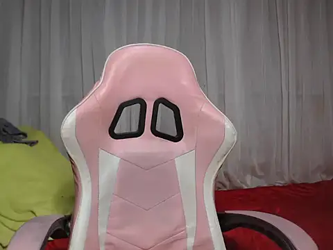 FelisitaG online show from December 15, 11:21 pm