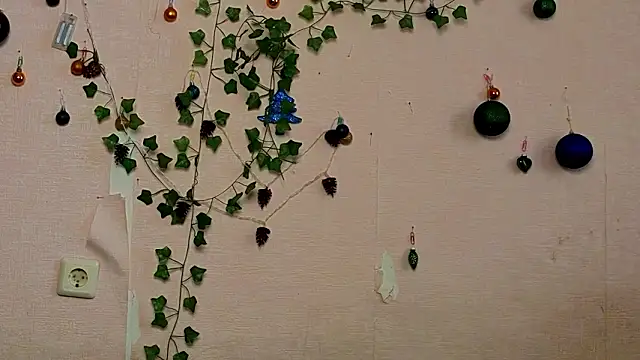  kikiclark   online show from February 8, 12:09 pm