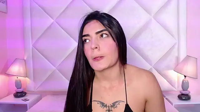 Miaa Smithh   online show from October 4, 4:44 pm