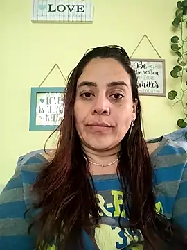 denissebombon online show from February 8, 8:56 pm