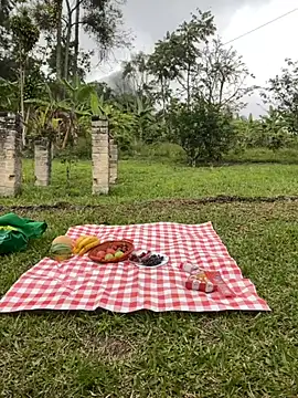 eliza eup online show from November 6, 4:46 pm