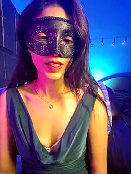 royeoy22 online show from November 18, 1:56 pm