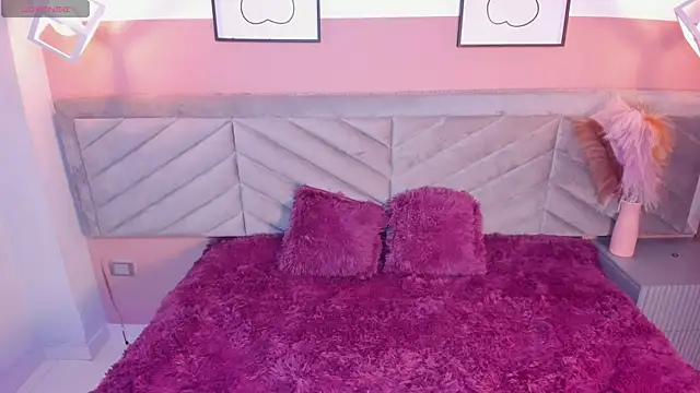 Mia Valentine  online show from November 29, 8:24 pm