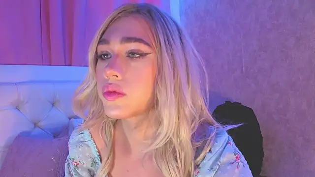 saraah queen1 online show from October 25, 4:09 am