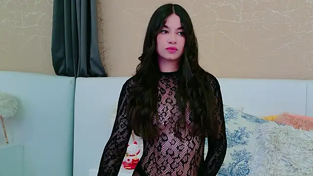 MiaDunoff online show from May 3, 10:13 pm