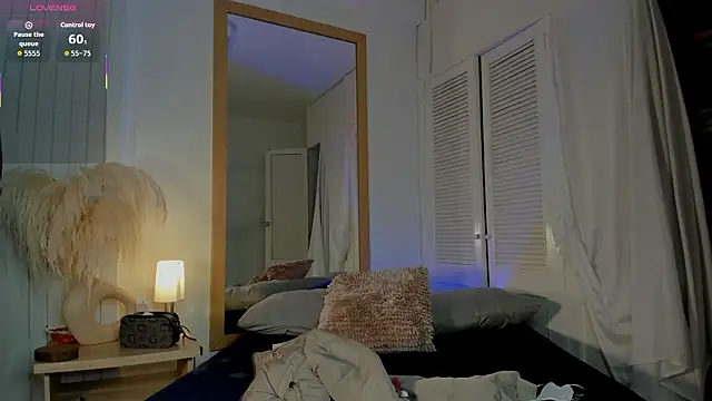 ALICESANDOVAL online show from February 18, 11:42 am