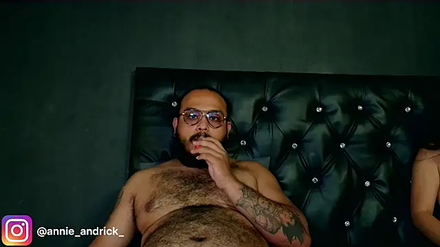  leda swan  online show from December 14, 3:29 pm