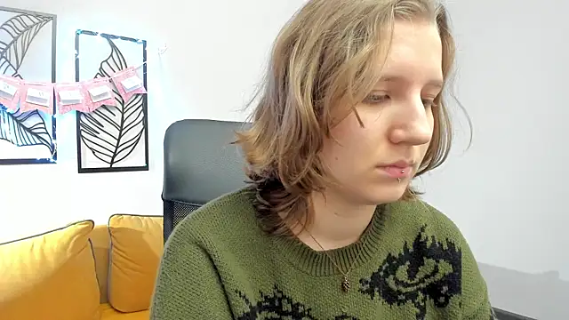 Hailey Foxy online show from January 6, 9:46 am