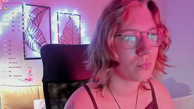 Hailey Foxy online show from November 22, 9:34 am