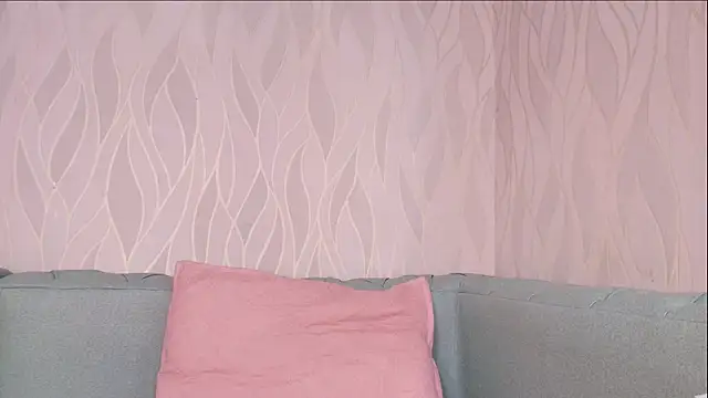 mia scot online show from September 20, 12:14 pm