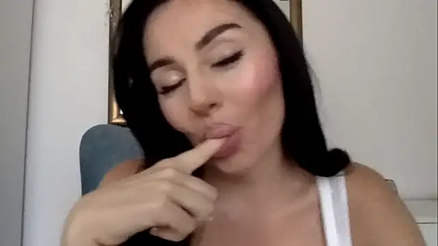 StellaSensual online show from September 13, 8:00 am