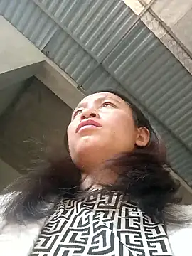 simi-lucy online show from January 12, 5:45 am