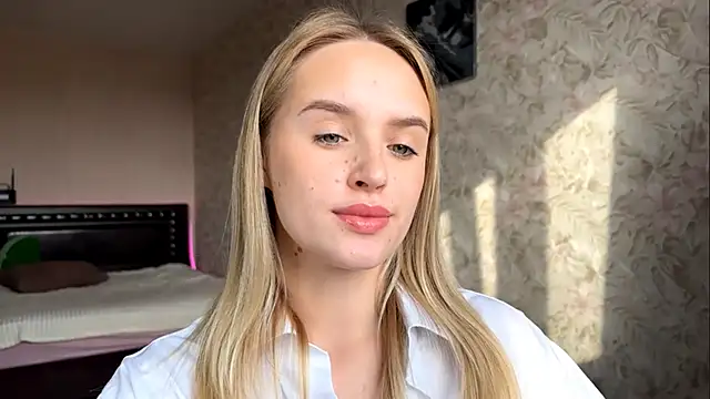 ElisabetLorney online show from October 11, 8:08 am