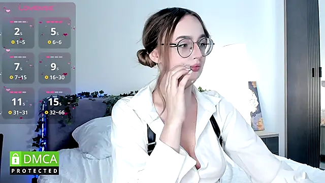 KyotoGlow online show from September 19, 8:35 am