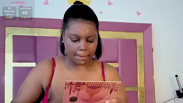 PenelopeBoobss online show from June 23, 8:40 pm