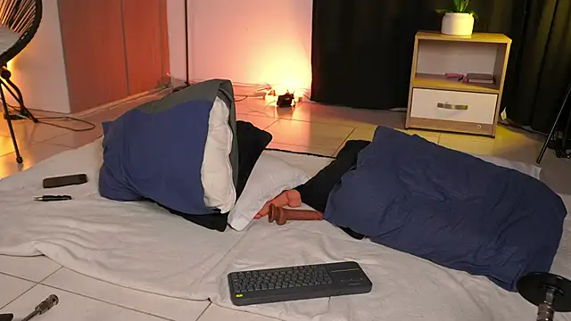 EROS AND ALAN online show from May 23, 4:44 am
