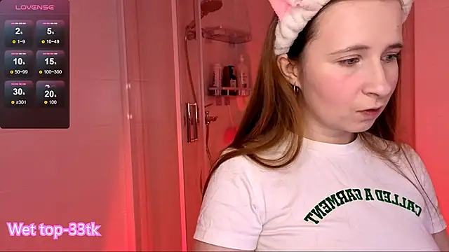  Linett  online show from November 15, 8:43 pm