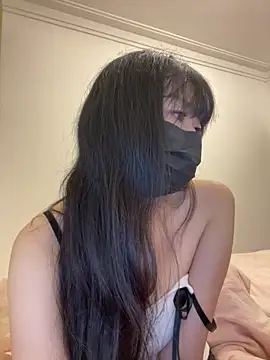 Minnie-2025 online show from September 26, 3:53 pm