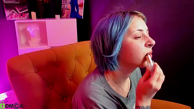 Penny Stanley online show from October 3, 2:27 am