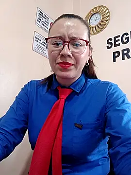 Hannah-colx online show from October 18, 5:15 pm