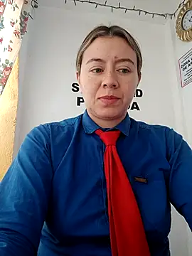 Hannah-colx online show from November 30, 6:23 pm