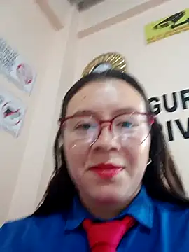 Hannah-colx online show from October 28, 7:30 pm