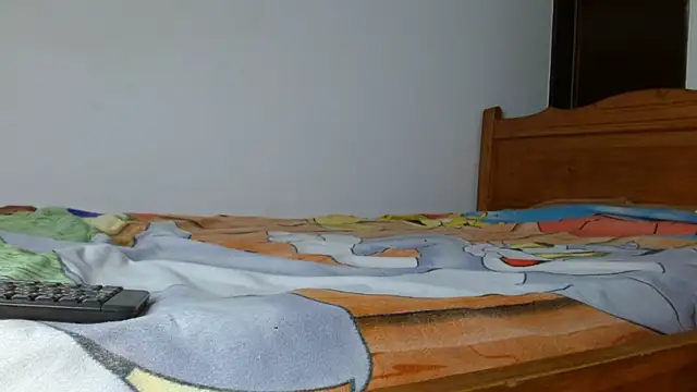 smallkarlakarla online show from September 18, 10:19 pm