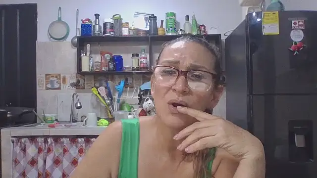 MiaVega online show from October 30, 3:57 pm