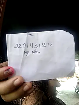 Idhika Handoo online show from September 15, 8:11 am