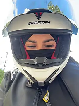 AlannaEvons online show from March 21, 7:08 pm