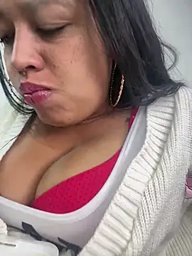 -Mia1 online show from December 18, 1:05 pm