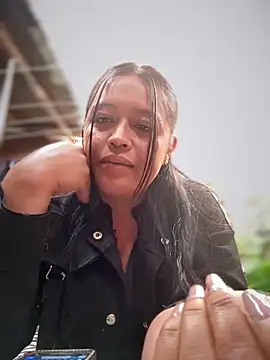 -Mia1 online show from March 12, 12:52 pm