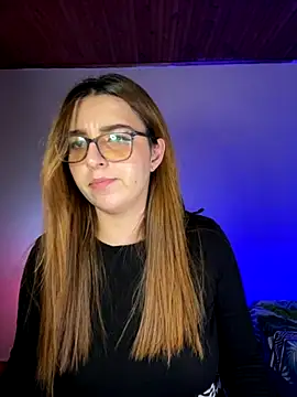 CoraVibes online show from September 18, 8:29 pm