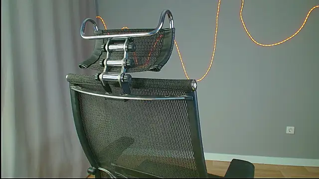 LeksaLove online show from March 6, 7:31 pm