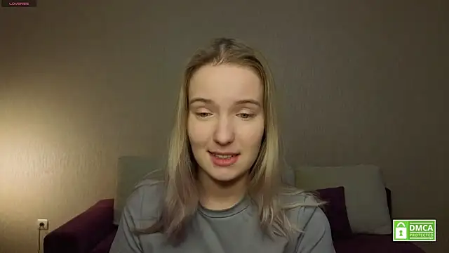 HongTomczak online show from April 9, 8:20 am