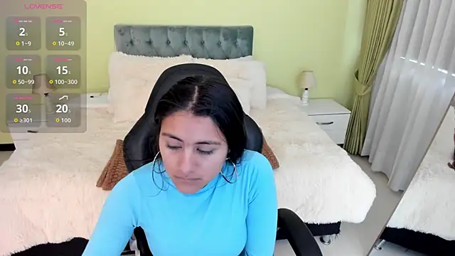 Camille Olsen  online show from October 14, 11:35 am