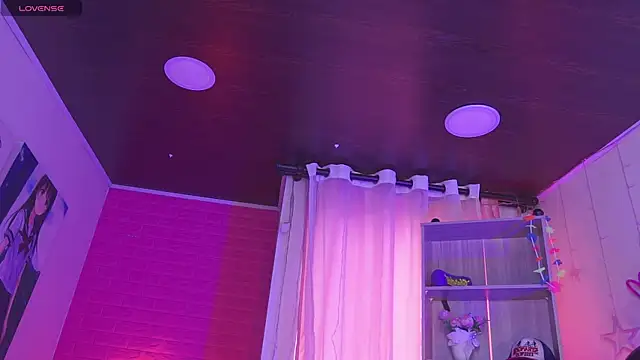  chloe moons  online show from September 23, 8:29 pm